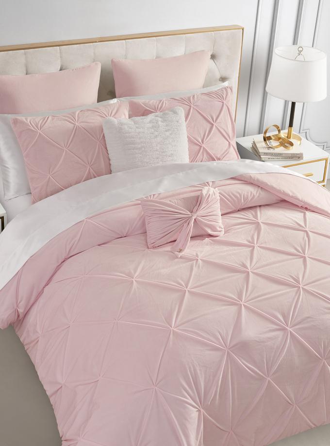 Kiss Pleat Micromink Comforter Set With Decorative Pillows For Sale